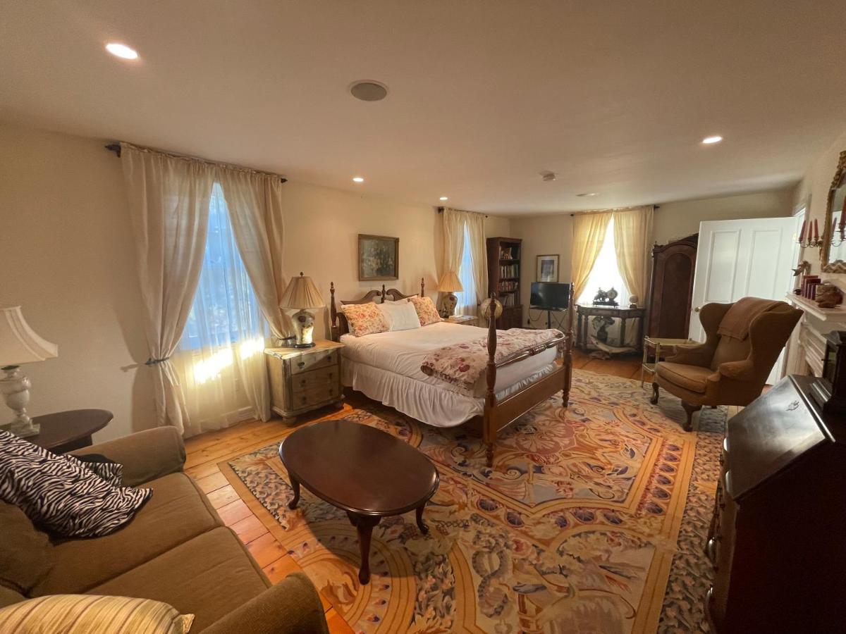 North Hero Dodds Brick House Bed & Breakfast المظهر الخارجي الصورة